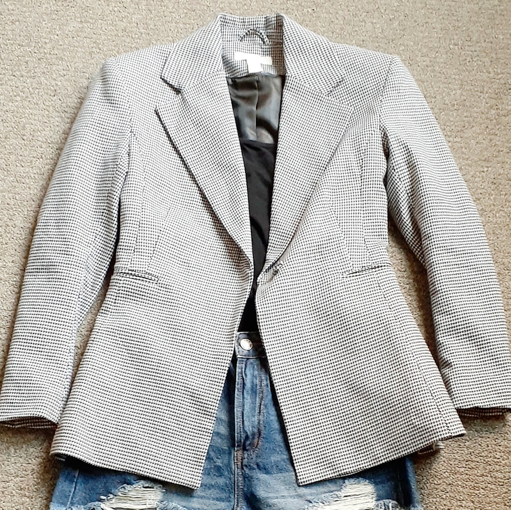 H&M black and white print blazer